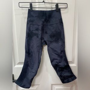 Lululemon black/grey Tie dye seamless crop legging